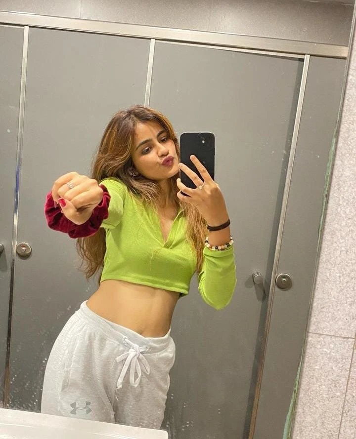 Kavya Escort Service – Indian escort in Kochi — 2 / 4
