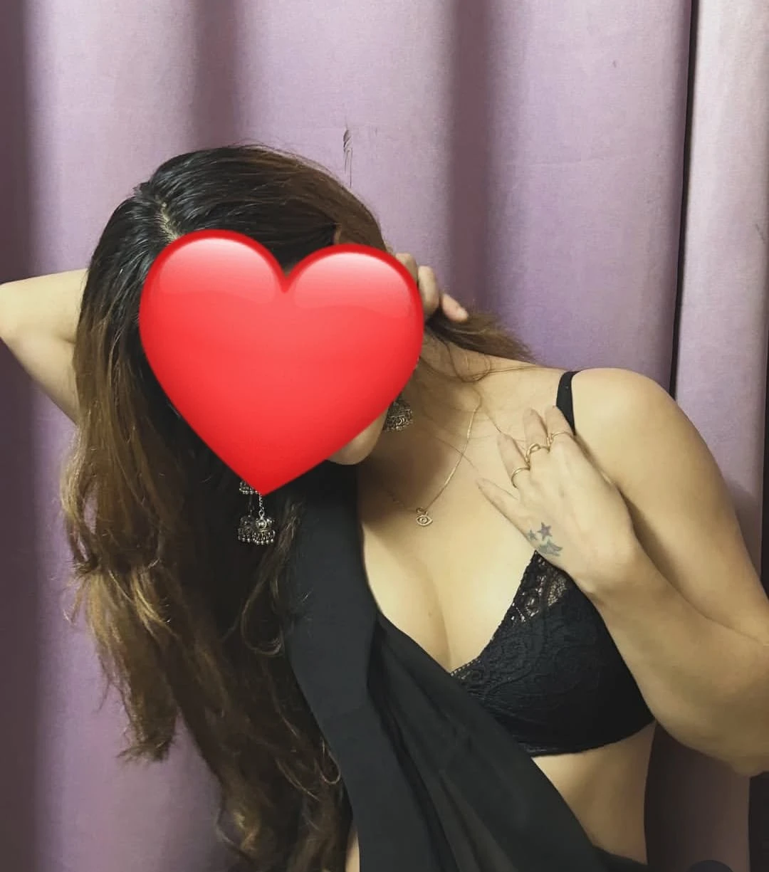Sakshi – Indian escort in New Delhi — 2 / 4