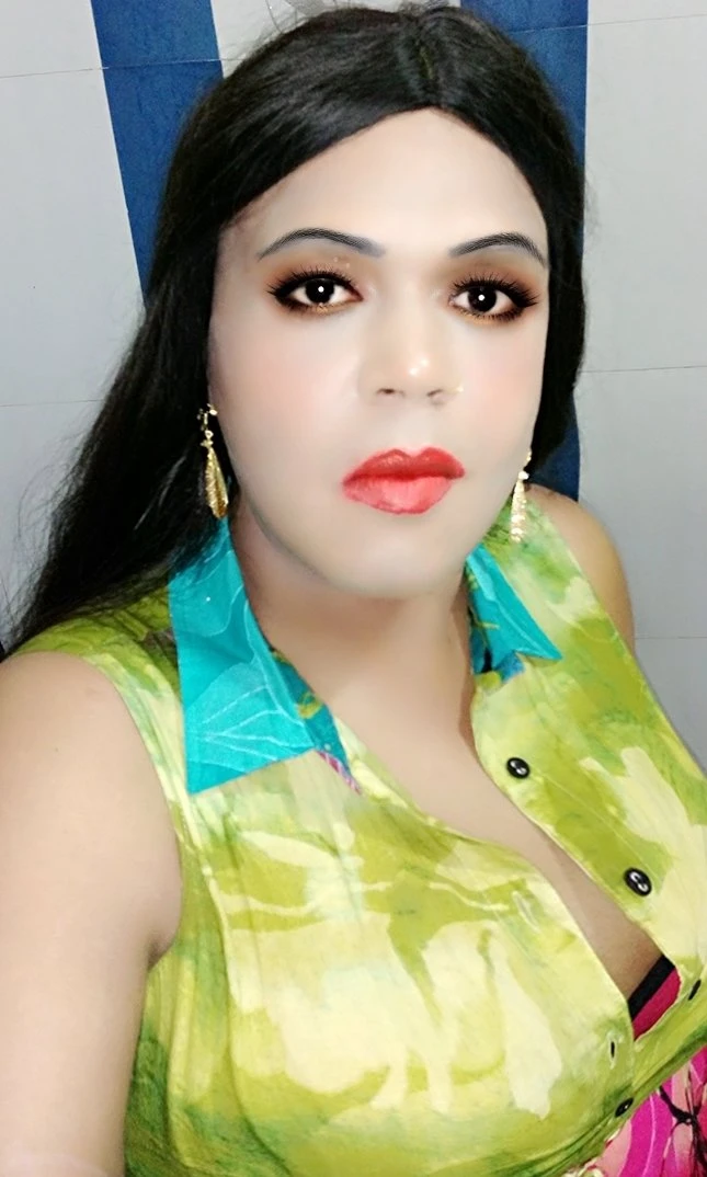 Madhu Randi – Indian escort in New Delhi — 23 / 31