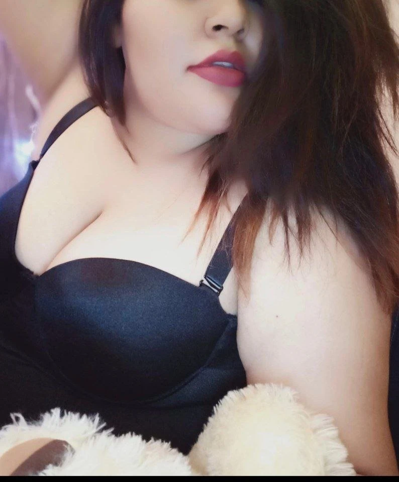 Ayesha Khan Your Hotty Chubby in Delhi – Indian escort in New Delhi — 4 / 6