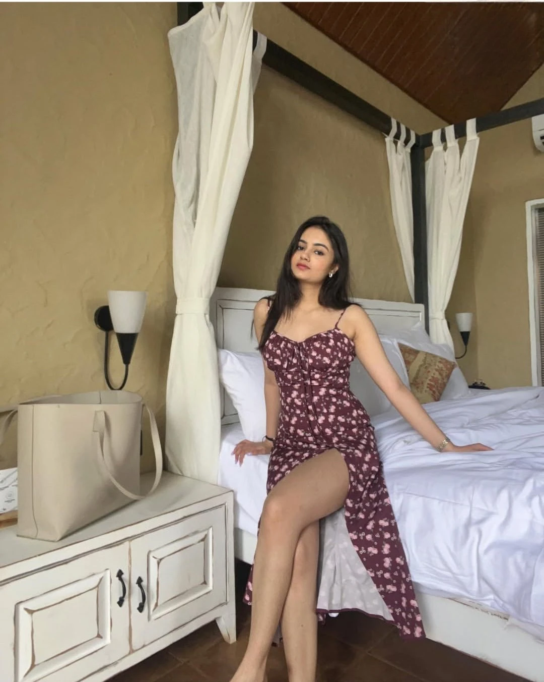 Aarah Trusted Genuine Escort – Indian escort in Maldives — 1 / 4