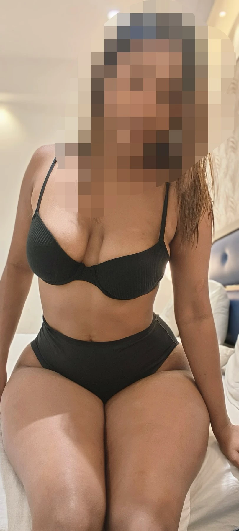 Laraa 20 – Indian escort in Mumbai — 5 / 10