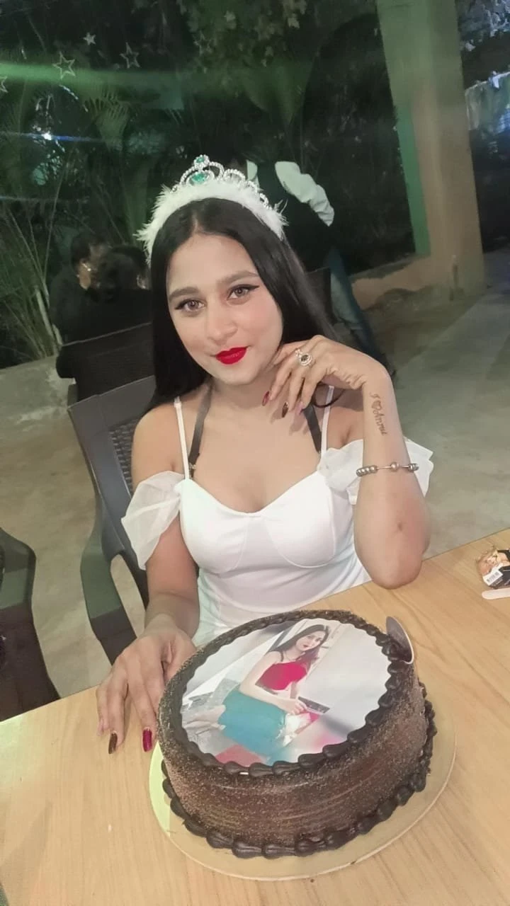 Natasha – Indian escort in Pune — 9 / 12