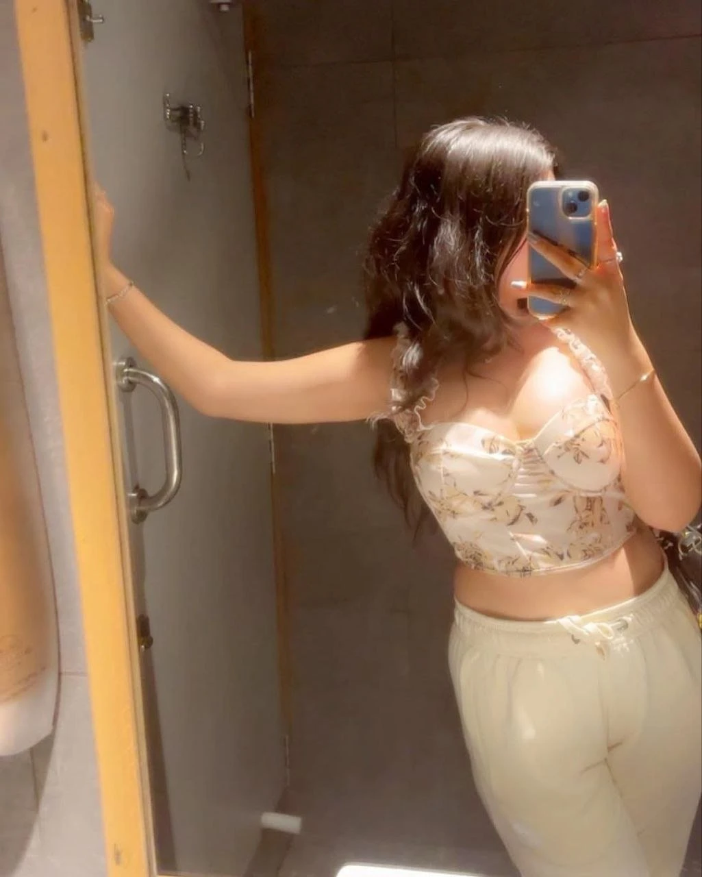 Diya – Indian escort in Hyderabad — 3 / 7