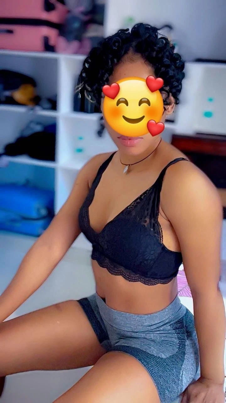 Bouncy lollipop booty Arielle – South African escort in Hyderabad — 6 / 7