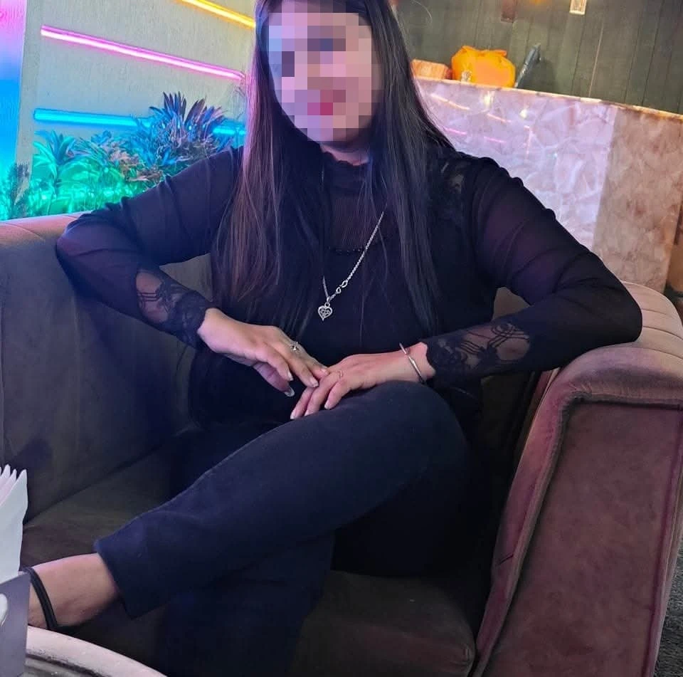 Ria for Real Meets – Indian escort in Kolkata — 4 / 5
