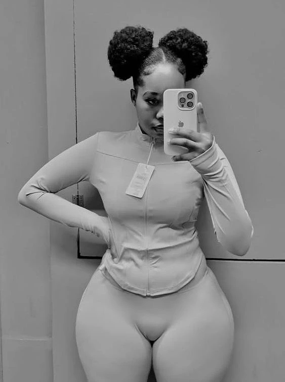 African Creamy +91//992406//5877 – escort in Mumbai — 3 / 6