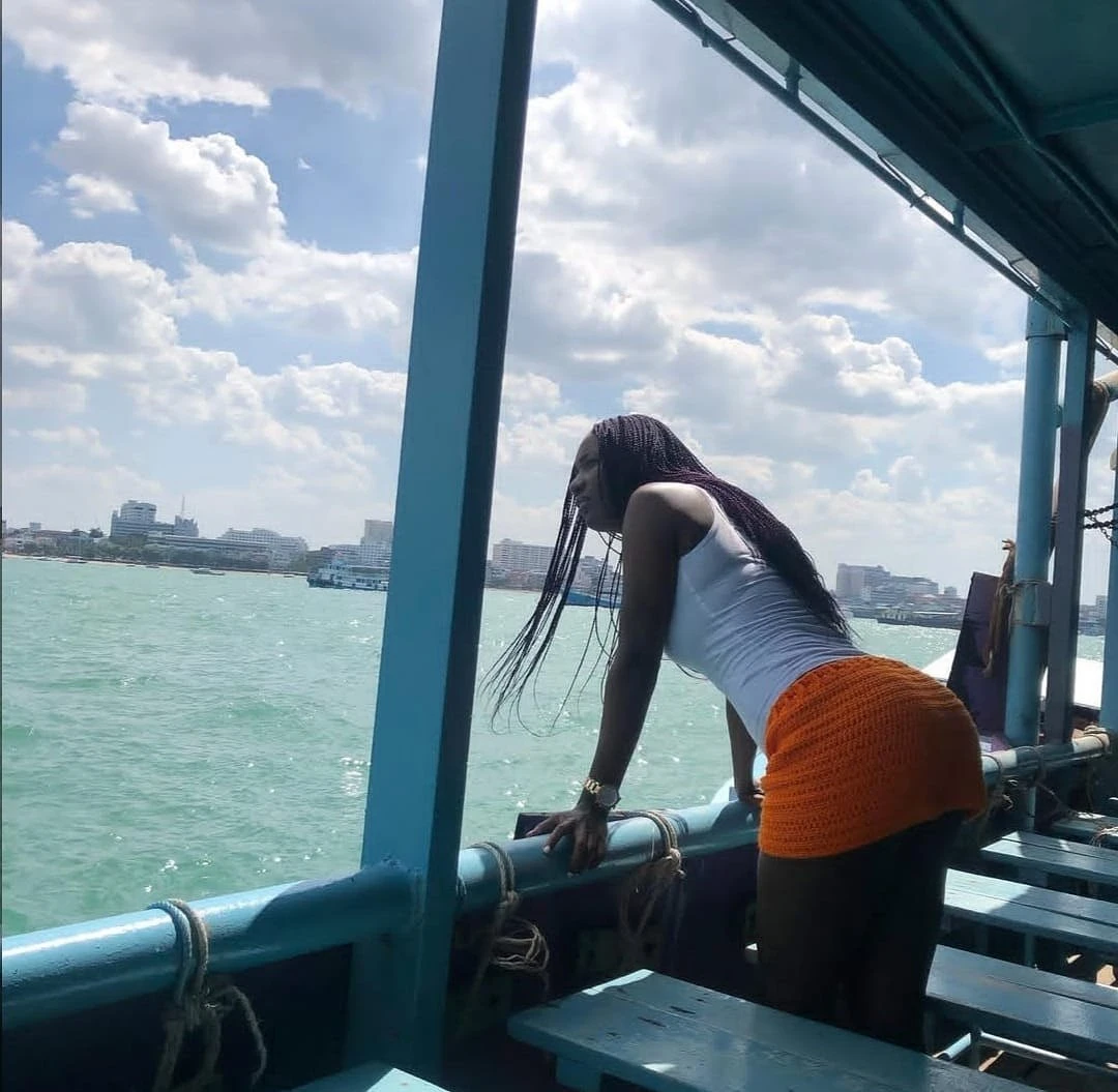 Suzy – South African escort in Colombo — 3 / 6