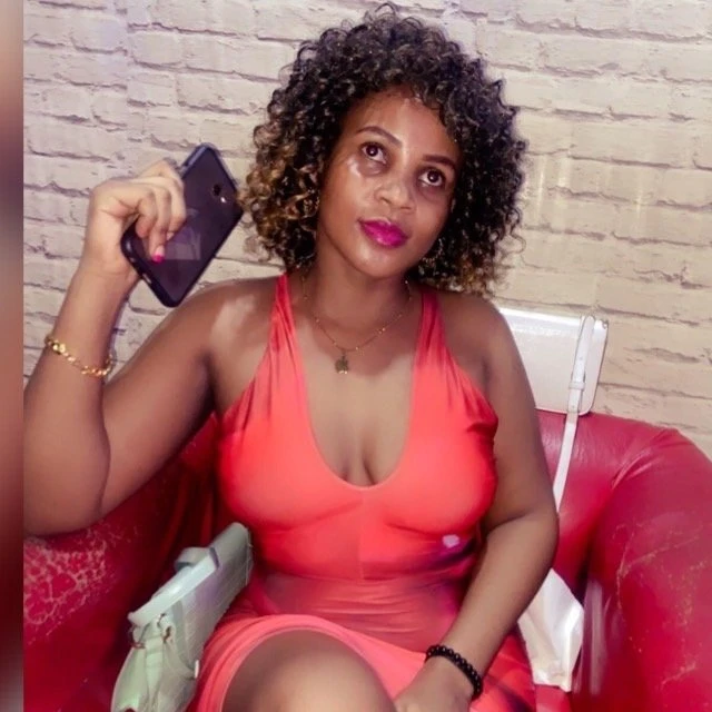 Sweet Shana – South African escort in New Delhi — 2 / 3