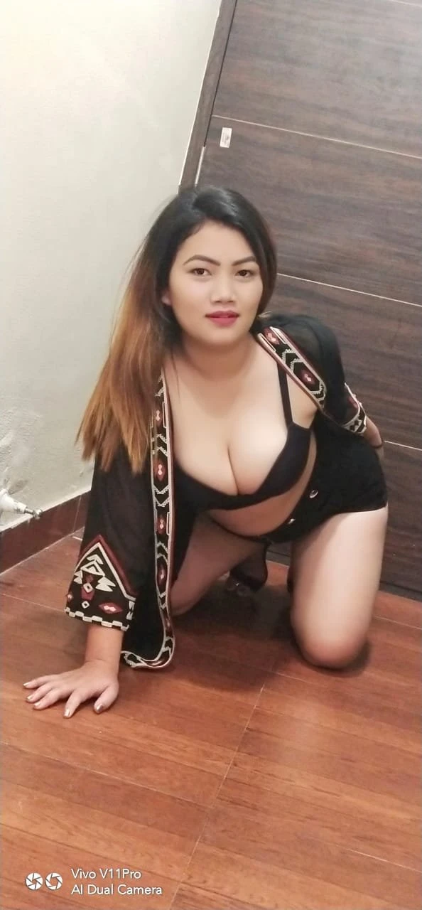 Webcam service available – Indian escort in Mumbai — 3 / 9