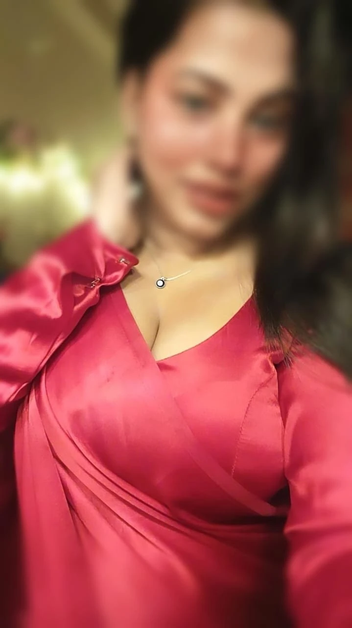 Simran Velvet Desire – Indian escort in New Delhi, Escort, New Delhi