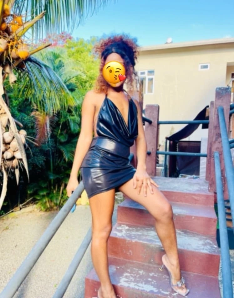 Anysha – Malagasy escort in Mauritius — 4 / 6