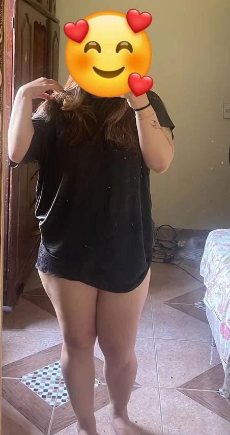 Ira cam session – Indian escort in New Delhi — 3 / 6