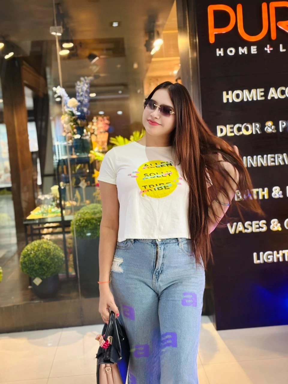 Riya Choudhary – Indian escort in Gurgaon — 5 / 13