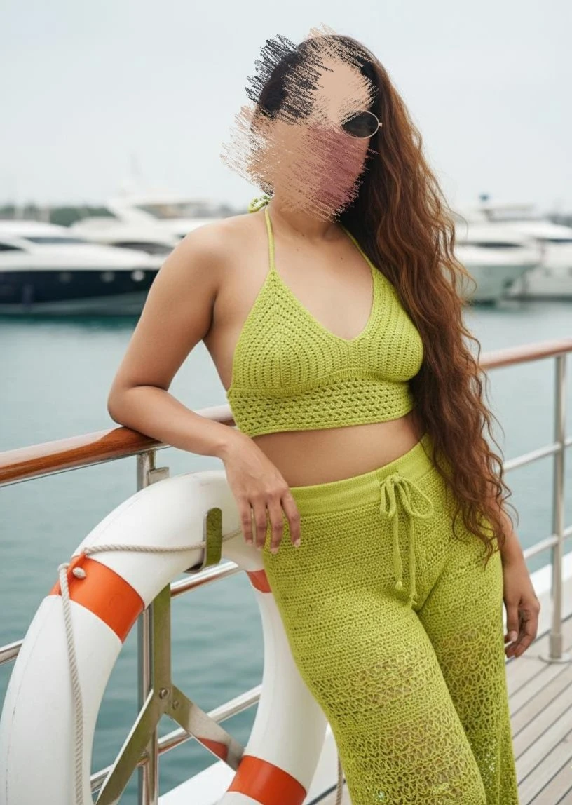 Just landed n here till Monday – Indian escort in Pune — 2 / 6