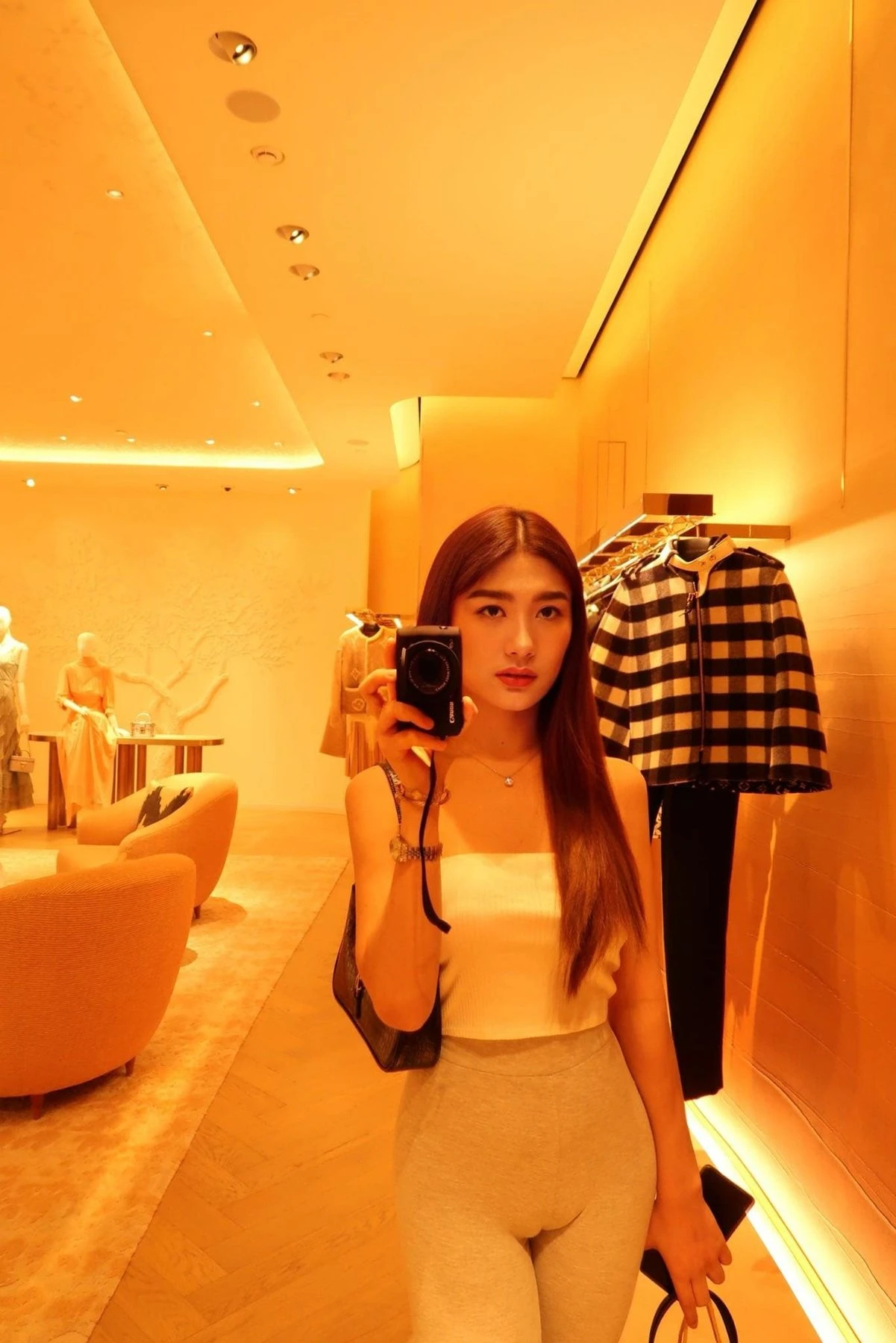 IM BACK MEGAN HOT – Filipino escort in Macao — 15 / 19