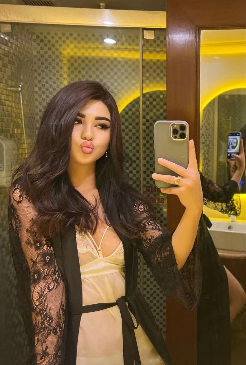 ꧁♧🦋 Sushila a Sexy and Beautiful ༻♧☆꧂ – Indian escort in Surat — 3 / 4