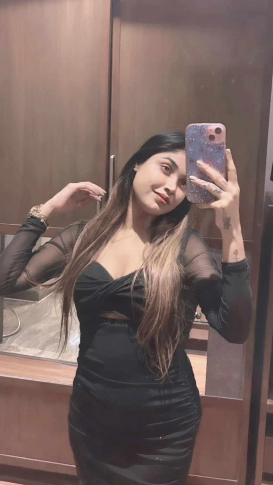 Aditi – Indian escort in Candolim, Goa — 2 / 3