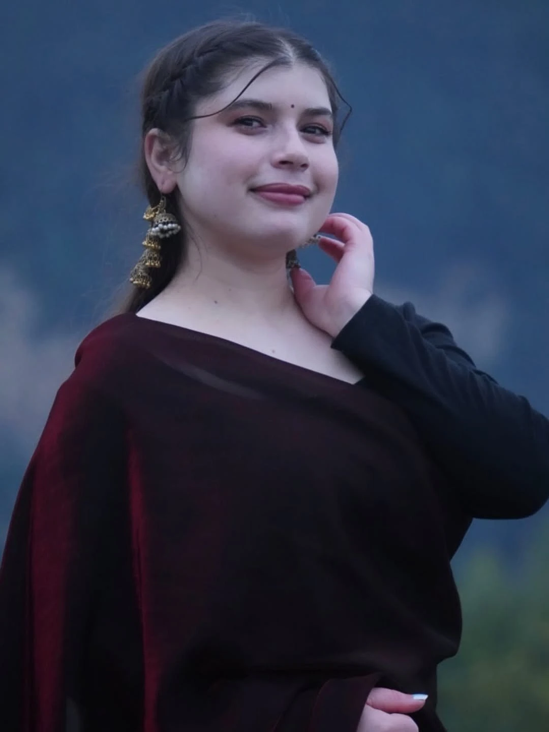 Full Open Video Call Service – Indian masseuse in Kolkata — 3 / 5