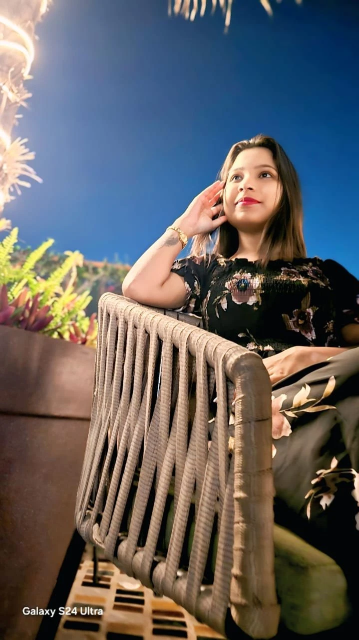 Mayuri Real Meet and Cam Session – Indian escort in Pune — 5 / 6