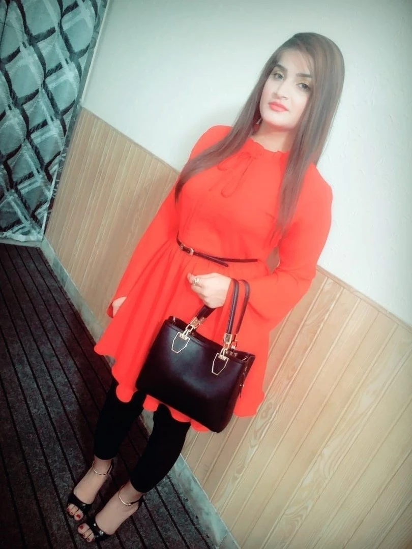 Fart Malik – Pakistani escort in Karāchi — 6 / 11