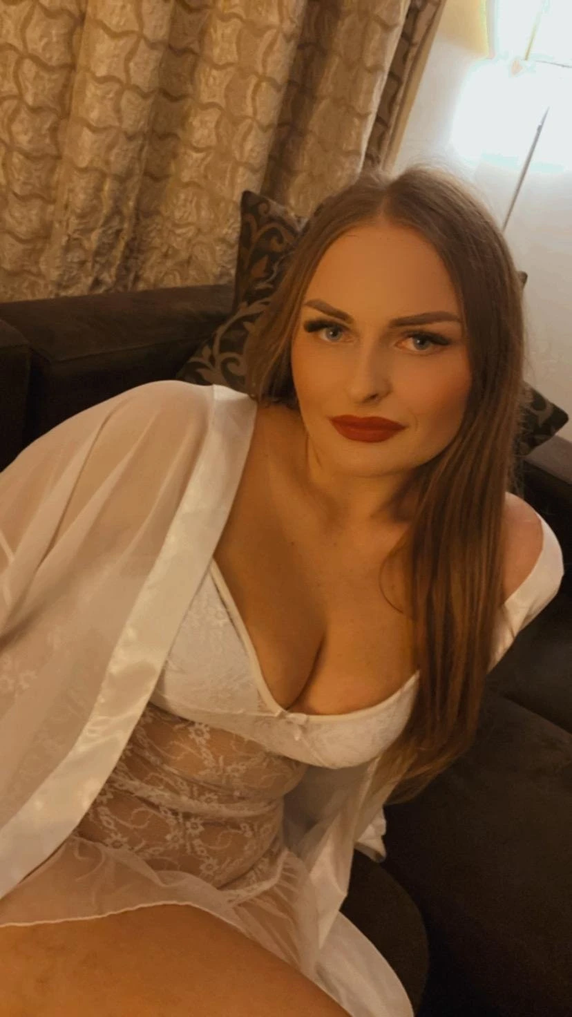 Mili – Russian escort in New Delhi — 1 / 5