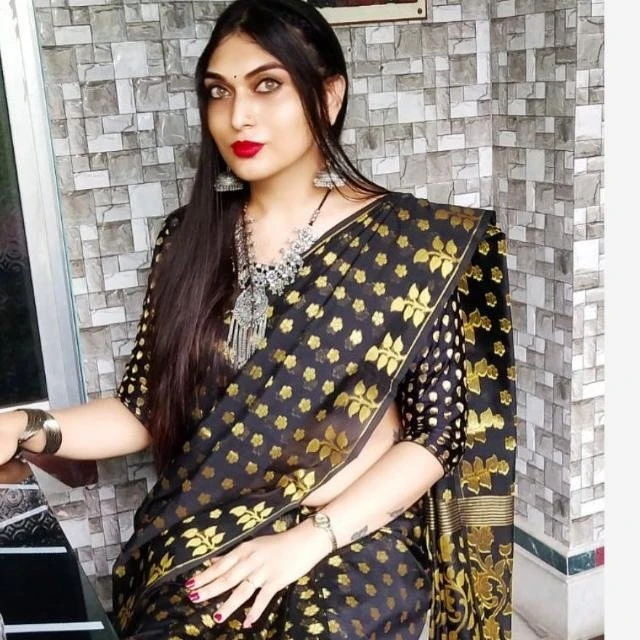 🦚Bong Alina 🦚only for Erotic cam sex🥀 – Indian escort in Kochi — 11 / 31