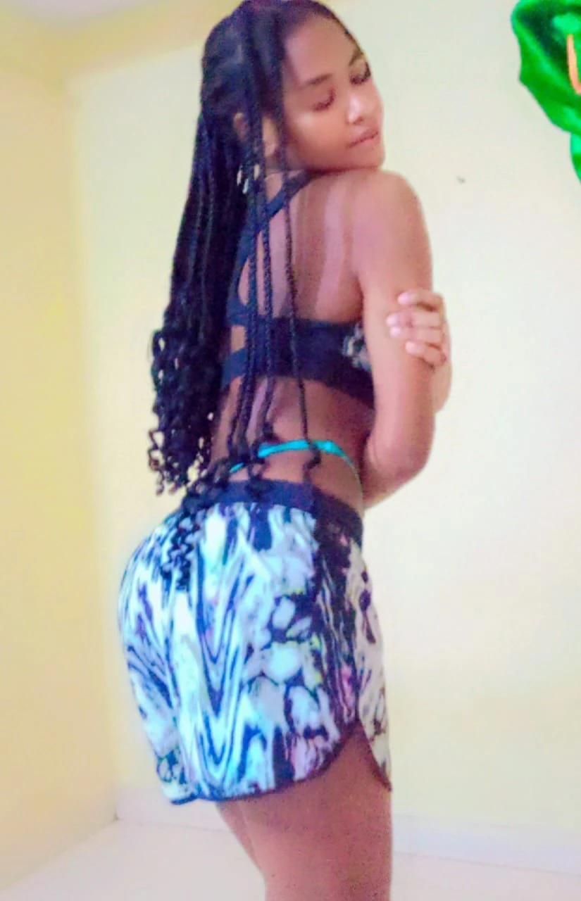 Shalom – Burundian escort in Pune — 6 / 7