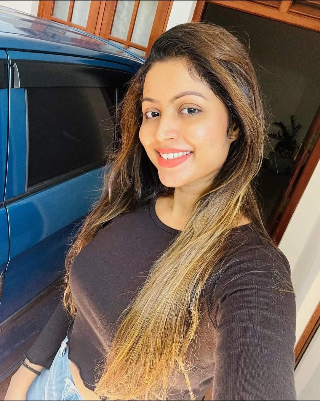 Ishika web cam and real meet – Indian escort in Mumbai — 6 / 7