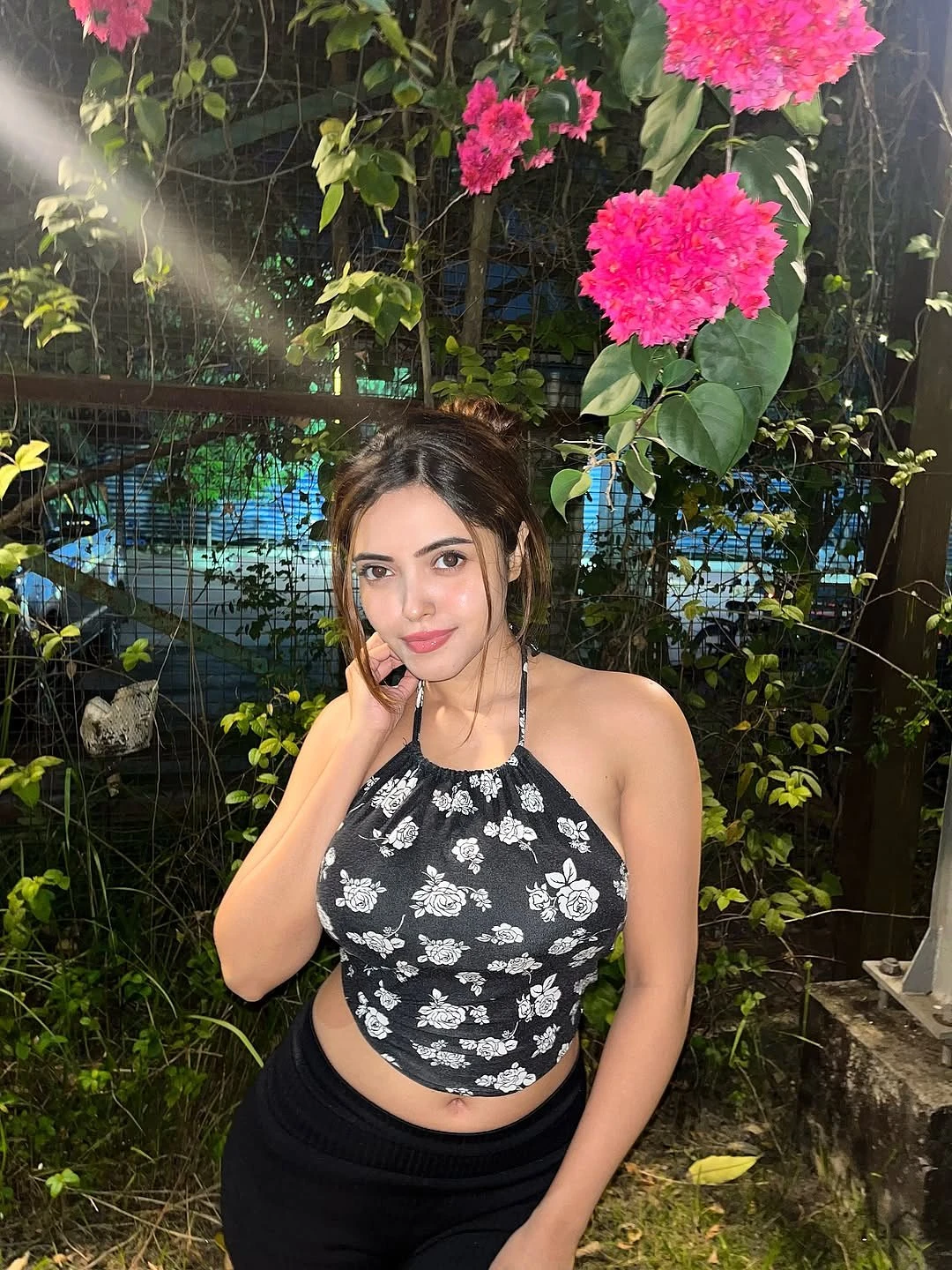 Alisha – Indian escort in Lucknow — 2 / 4