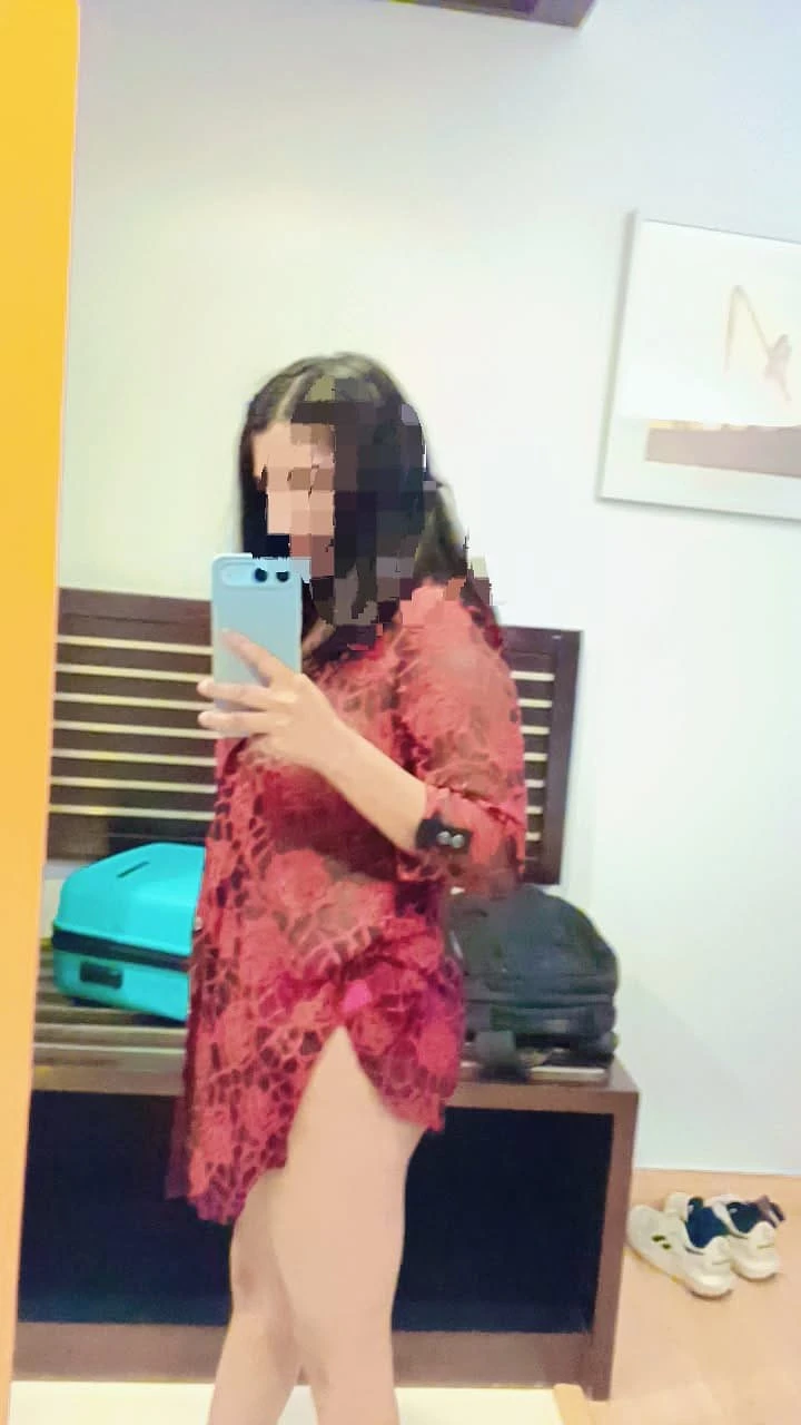 Kavita – Hungarian escort in Gurgaon — 11 / 14