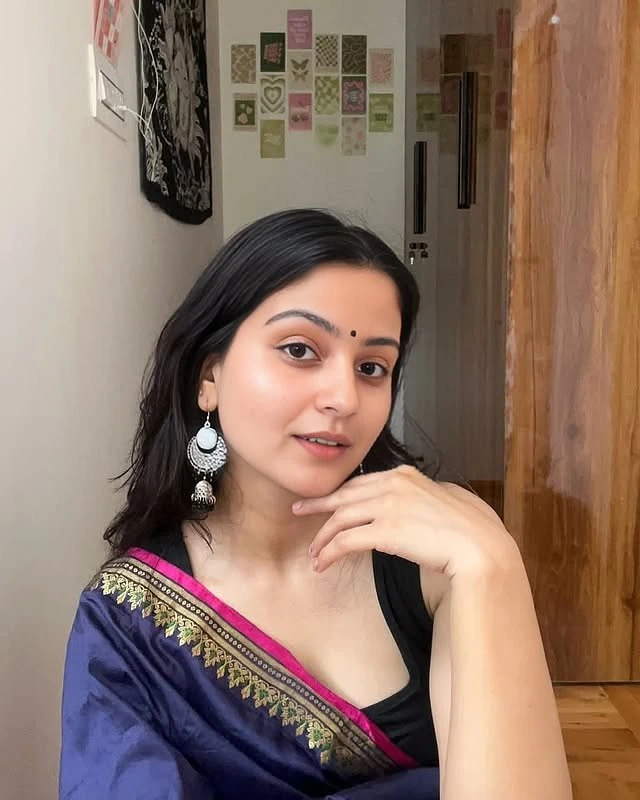 Escort Service Noida – Indian escort in Noida — 3 / 5
