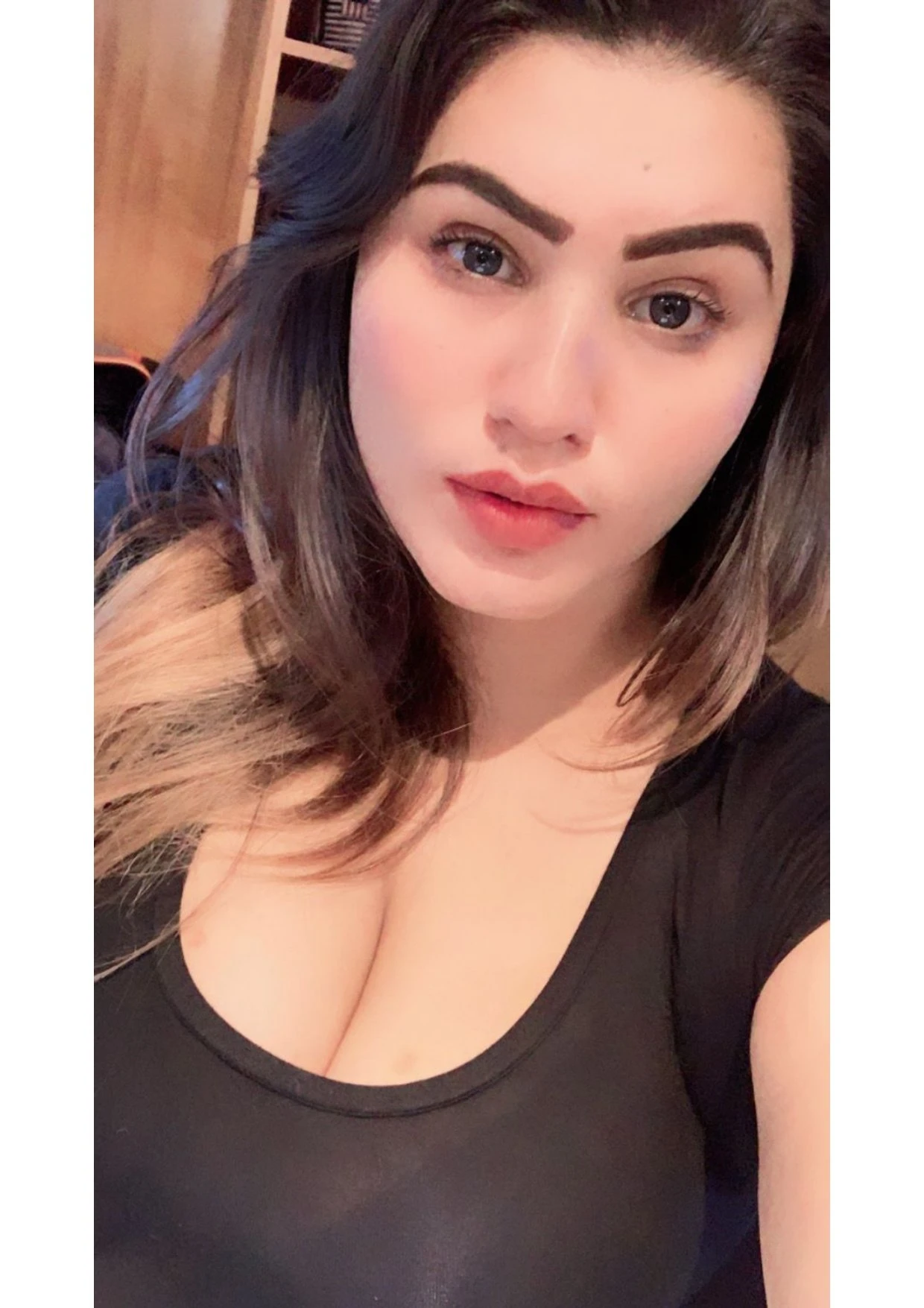 Meenal Kaur – Indian escort in Mumbai — 2 / 6