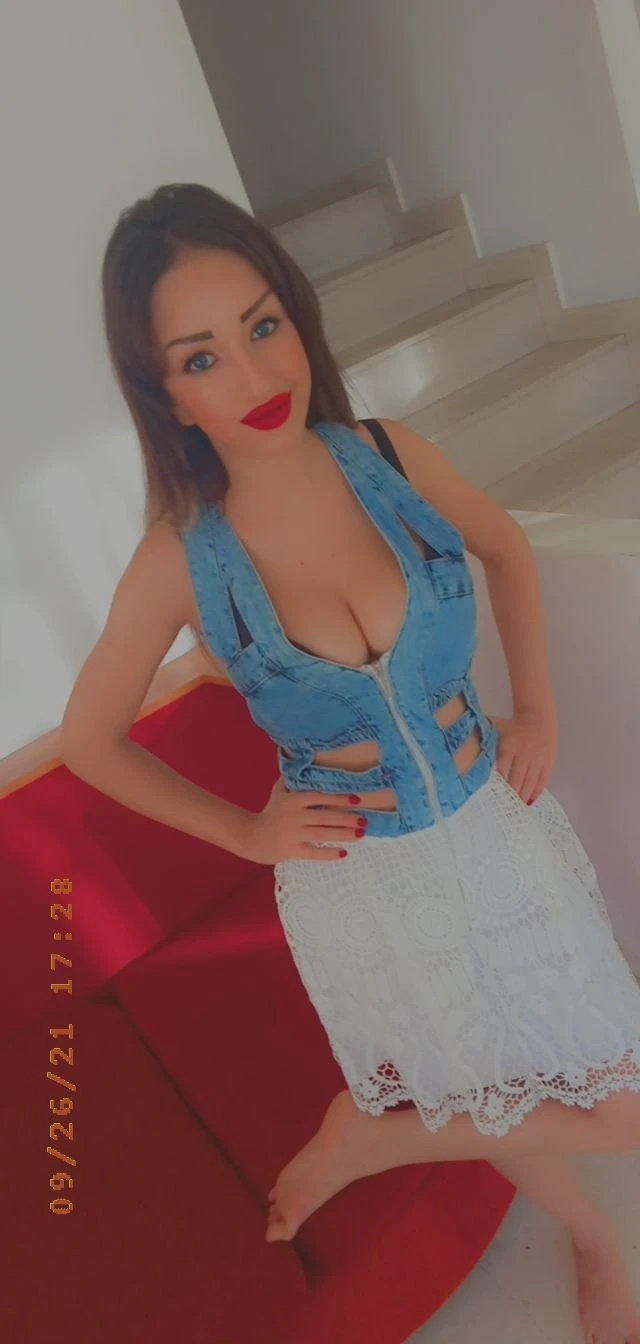 Naya – Syrian escort in Beirut — 5 / 8