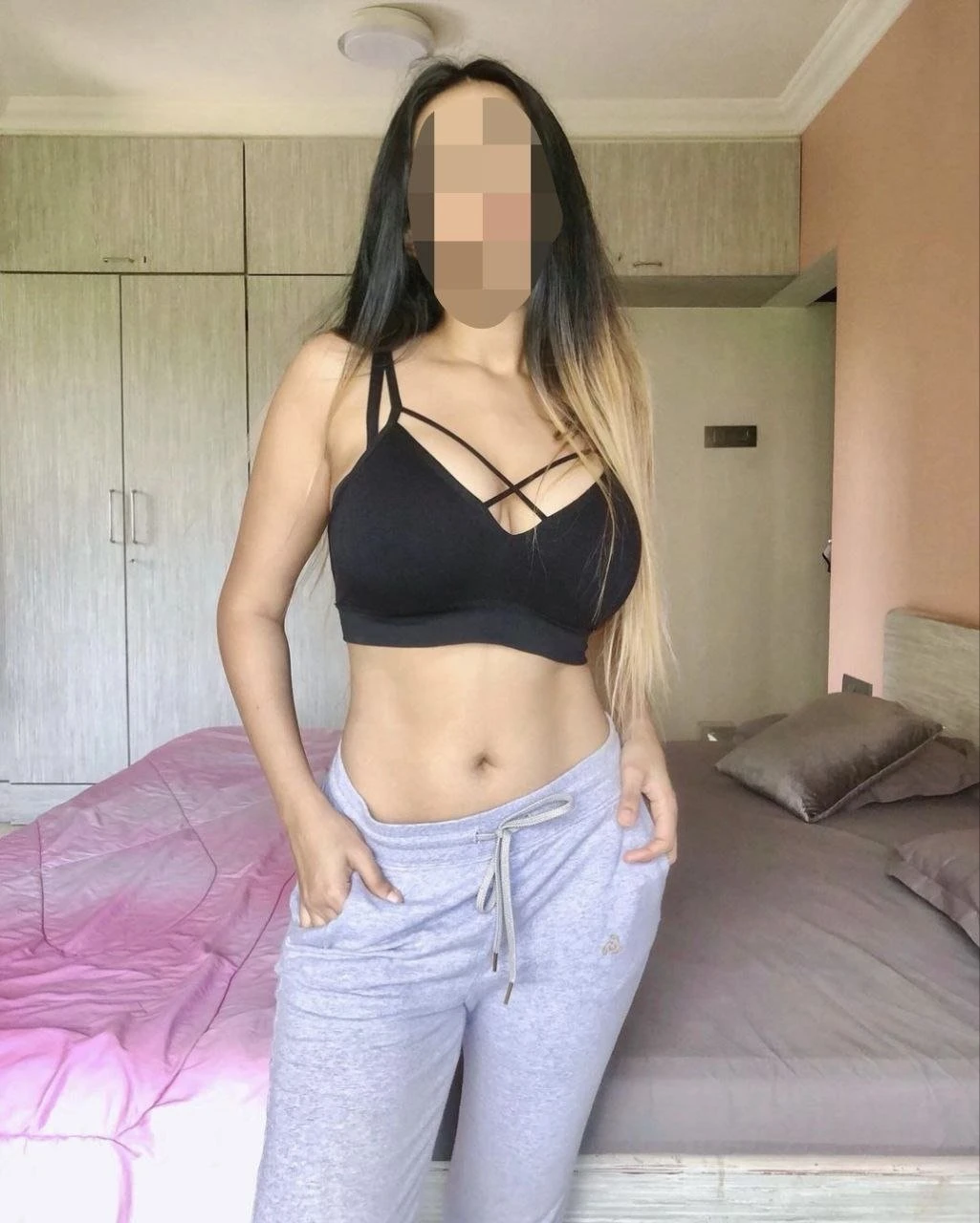 Rashmi Desai Indipendent – Indian masseuse in Mumbai — 2 / 3