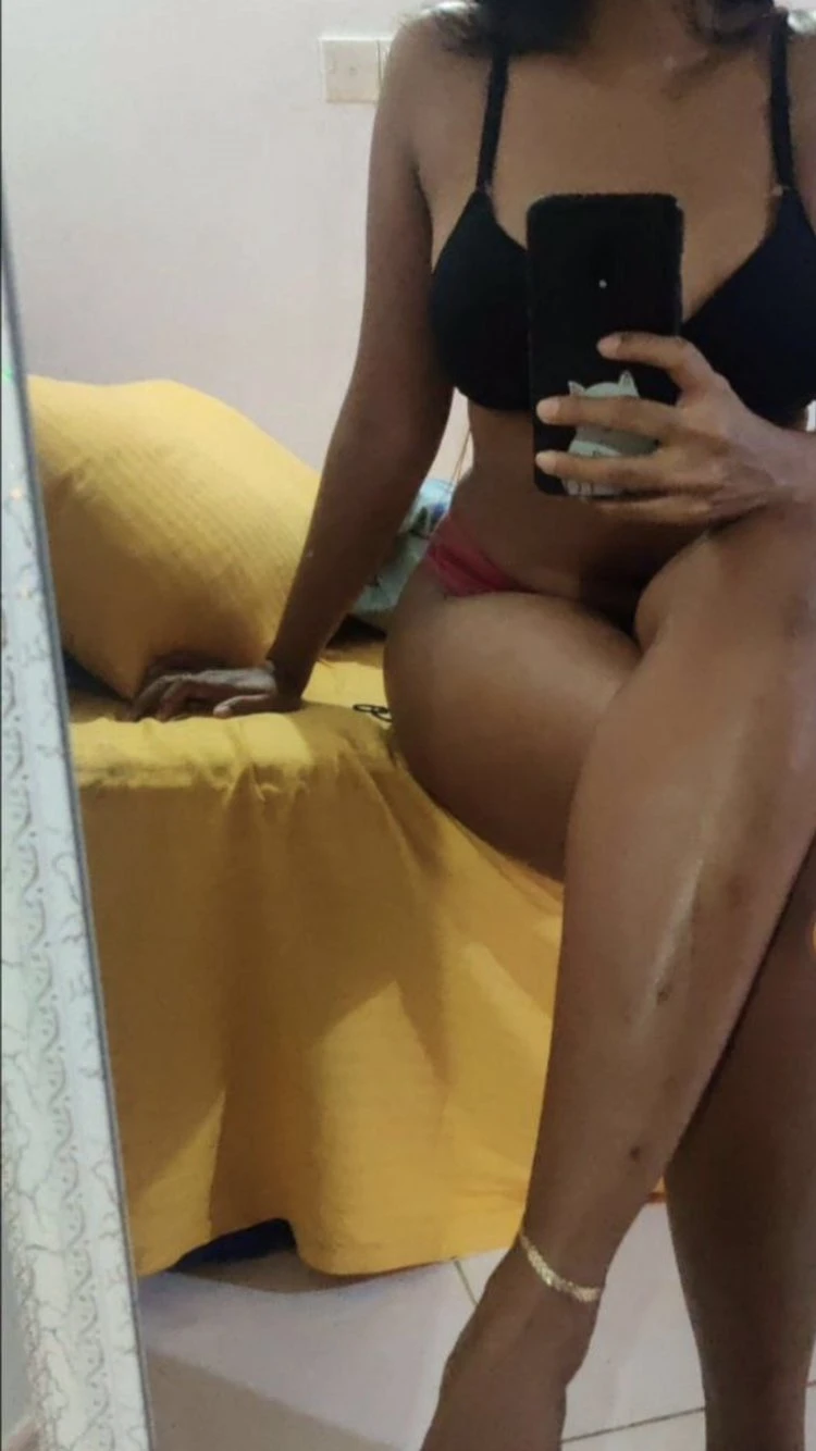 Nimmi Show – Sri Lankan escort in Colombo — 3 / 6