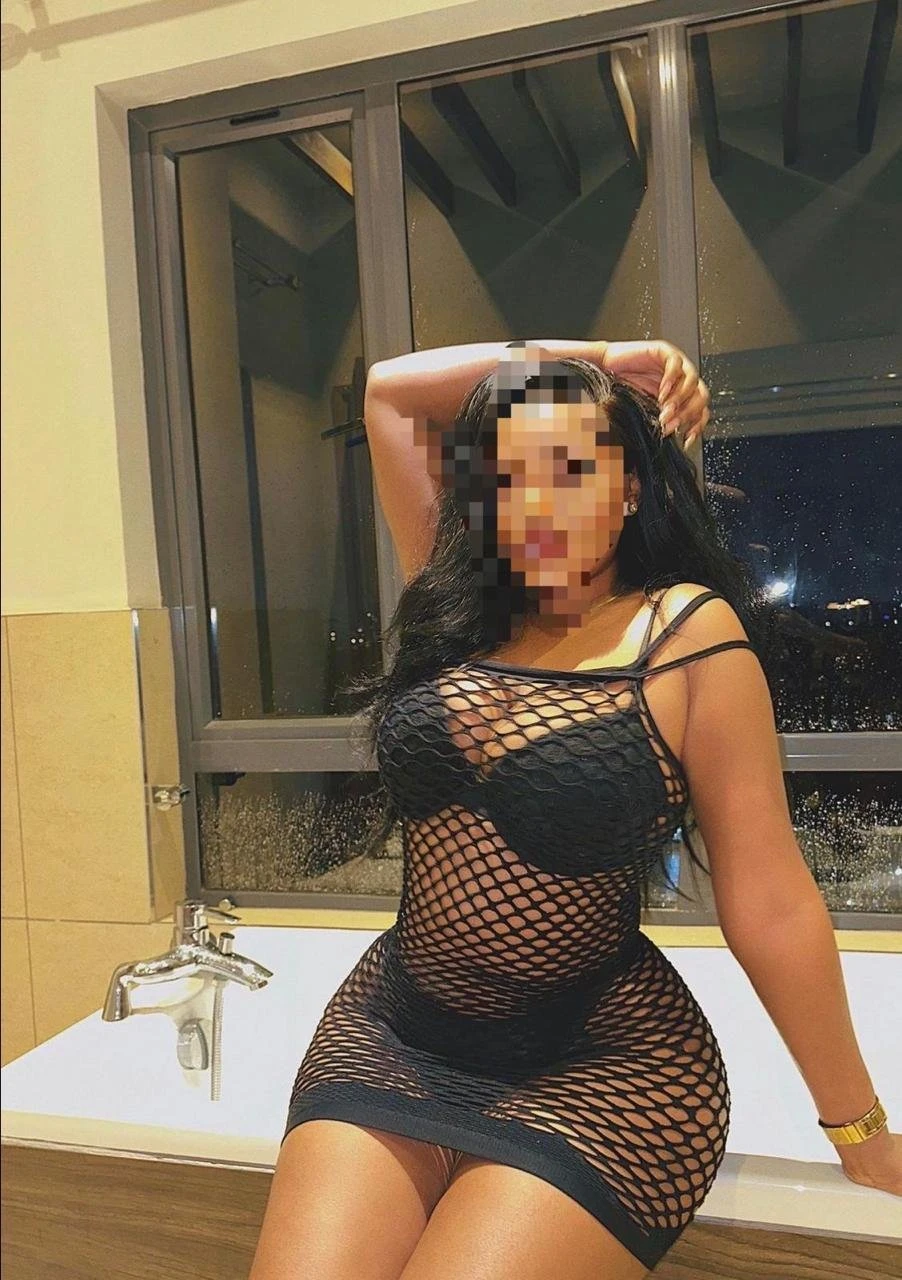 Dimple – Saint Lucian escort in Hyderabad — 4 / 6