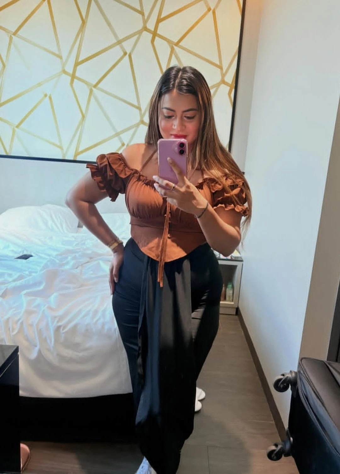 Shweta – Indian escort in Kochi — 2 / 4