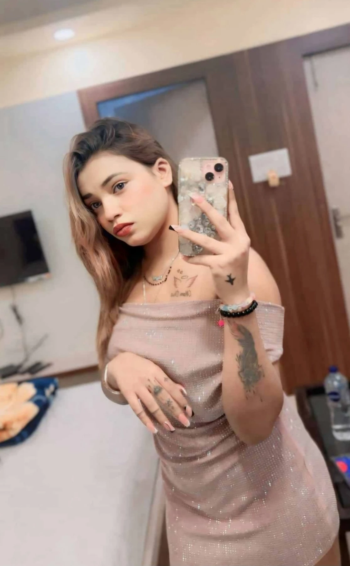 Russian - Vip Indian Call Girl 24Hrs – Indian escort in Kolkata — 3 / 9