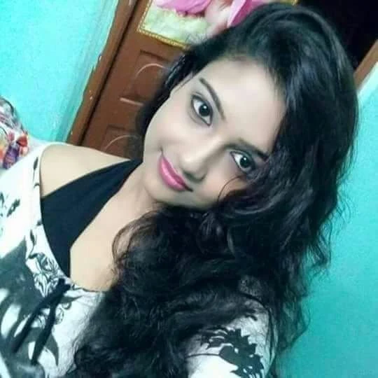 Sima – Indian escort in Mumbai — 1 / 2