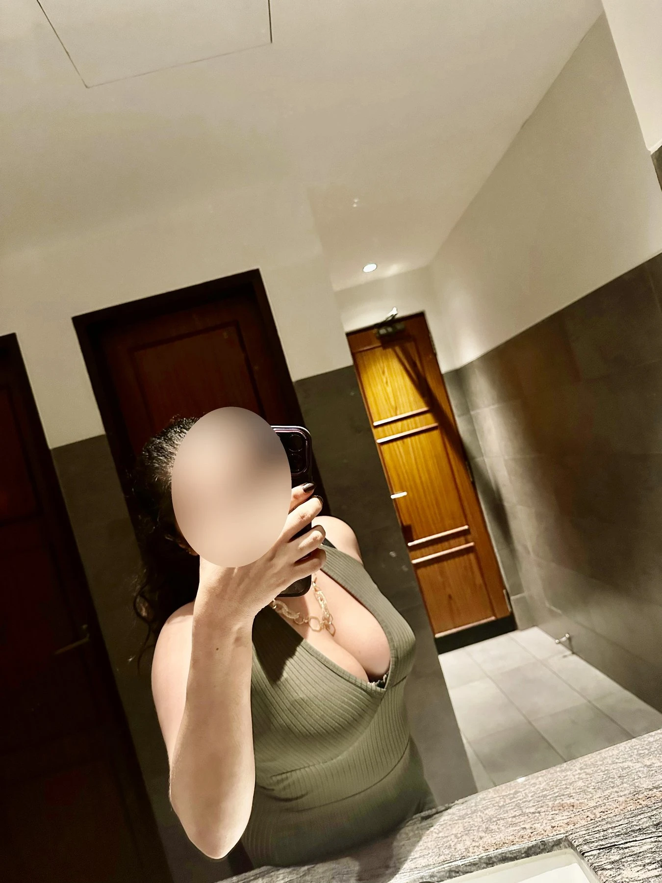 Hashini Ayodya – Sri Lankan escort in Colombo — 5 / 10