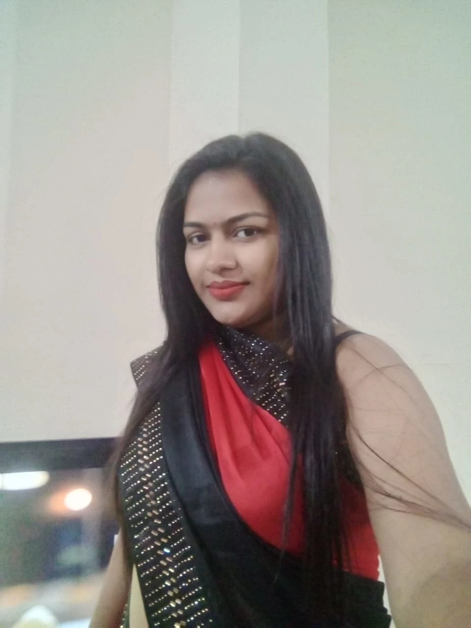 Anjali – Indian masseuse in Hyderabad — 2 / 3