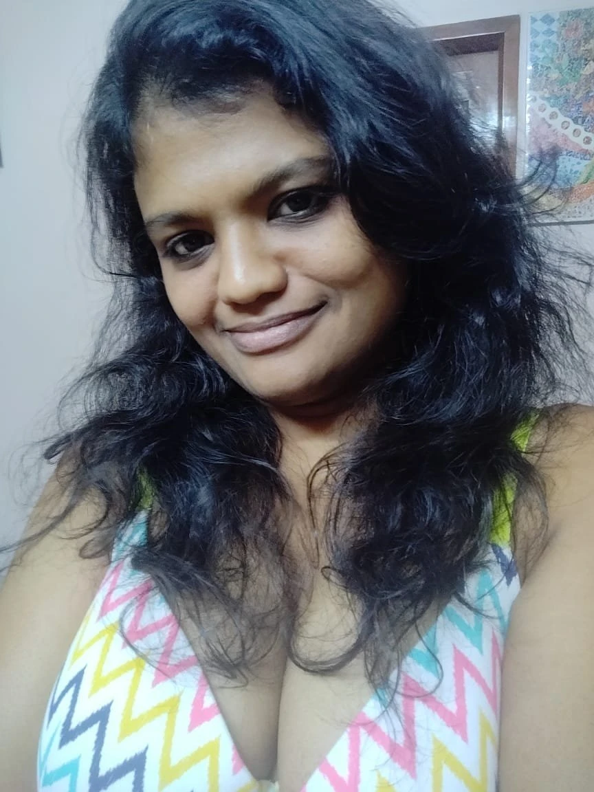 Nija – Angolan escort in Indore — 3 / 6