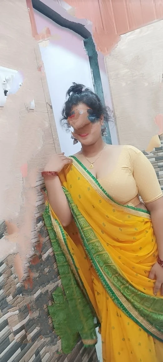 Chubby Queen – Indian escort in Mumbai — 11 / 15