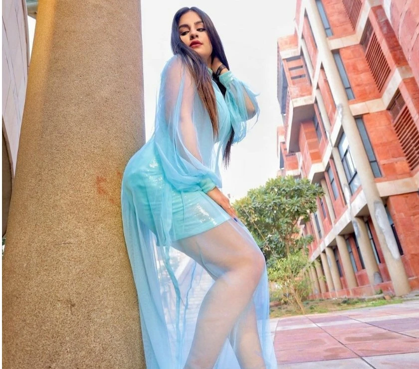 Russian and Indian Model Real Meet – Indian escort in Navi Mumbai — 3 / 5
