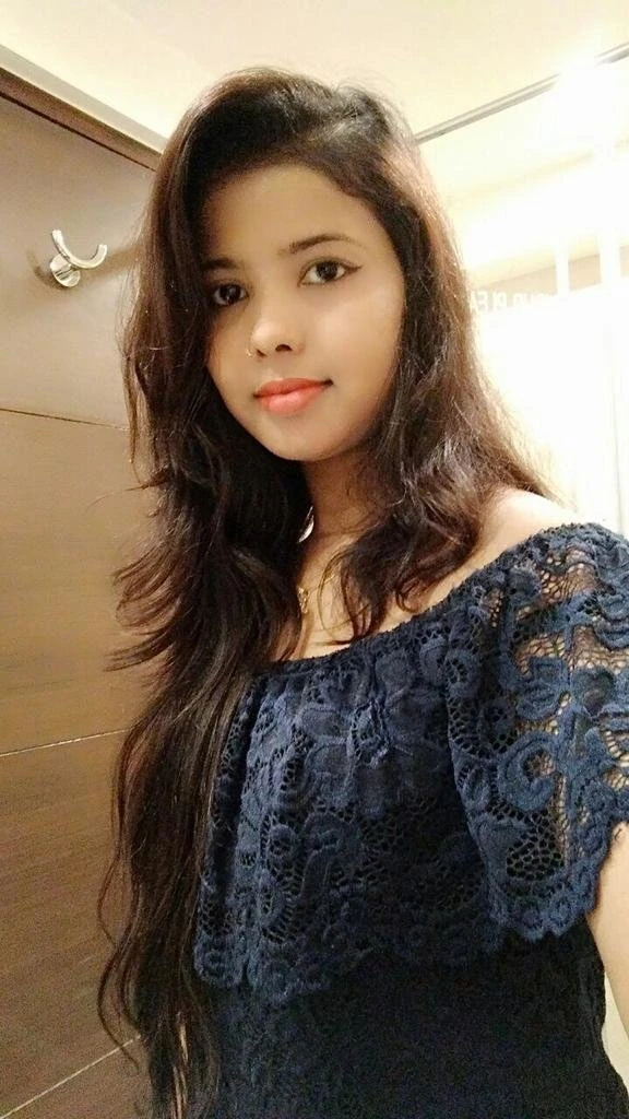 Soniya – Indian escort in Navi Mumbai — 3 / 4