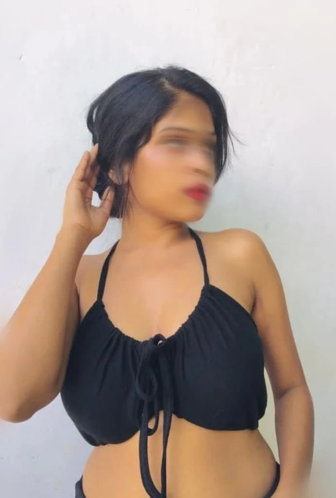 Mahi 🦋(Meet & Cam Session) – Indian escort in Pune — 1 / 5