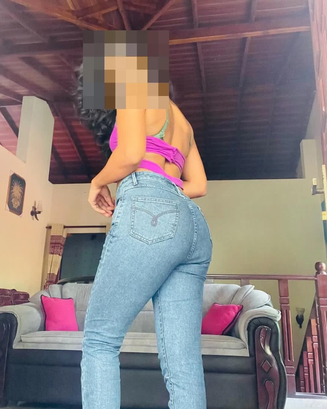 Kavindi – escort in Colombo — 3 / 9