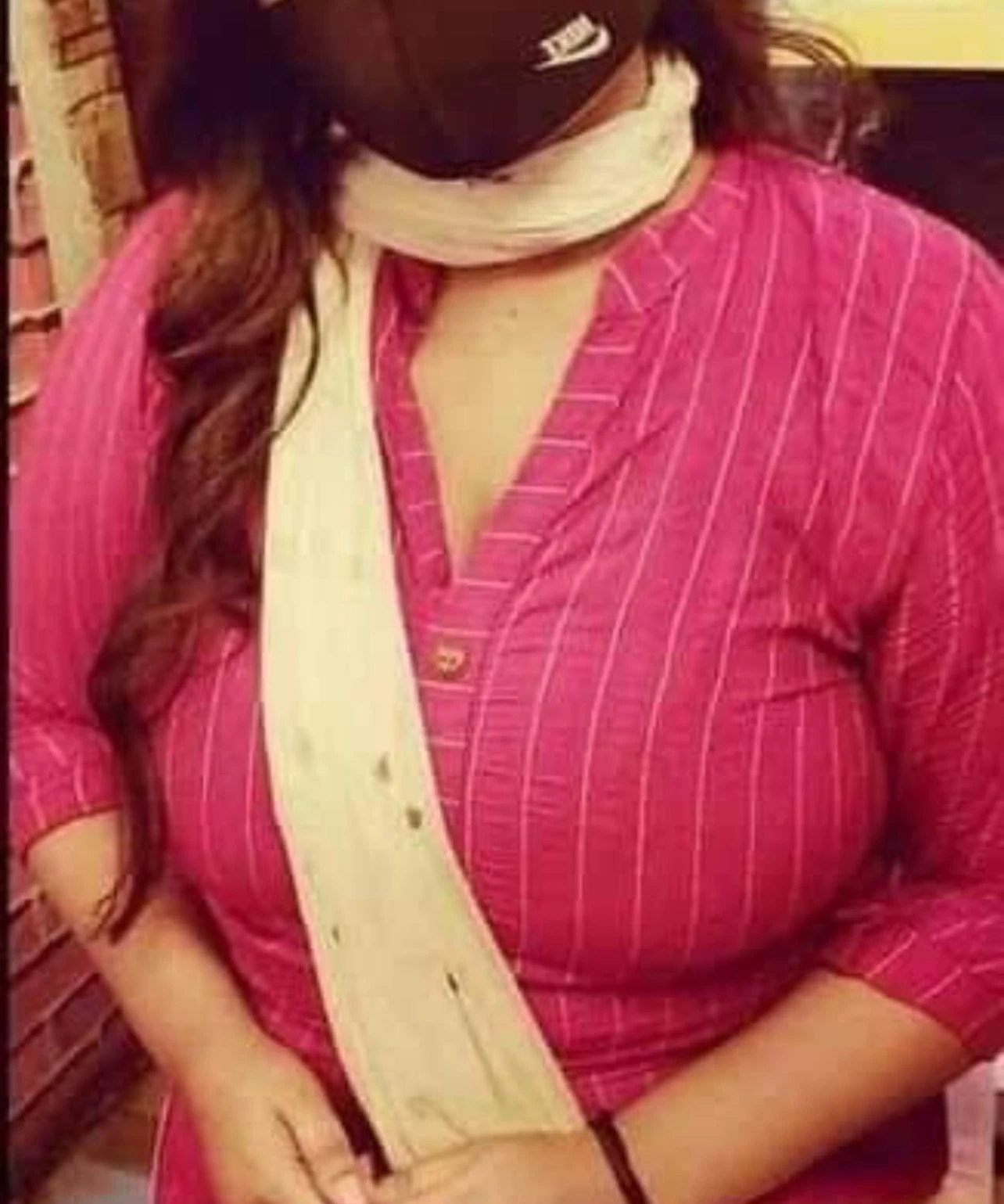 Mou big boobs only cam show – Indian escort in Mumbai — 2 / 4