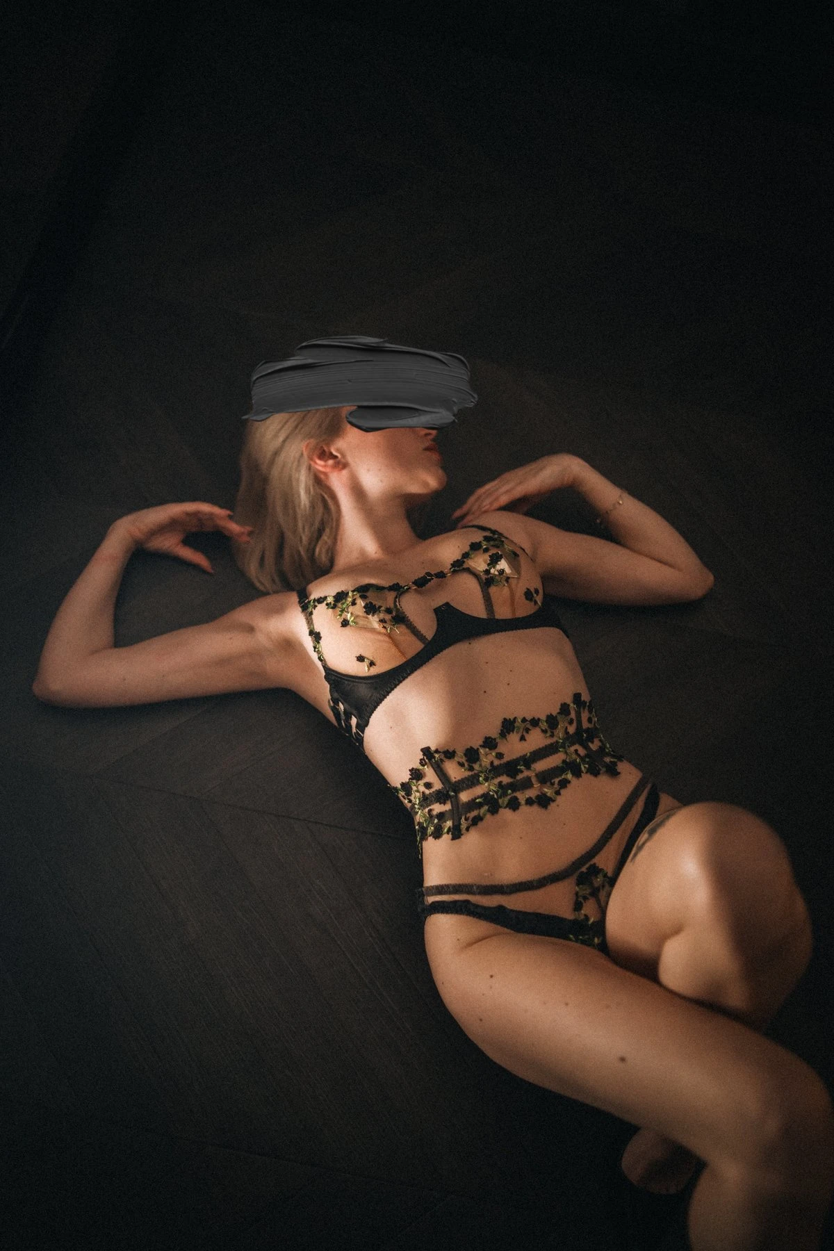 Nina Delvaux – Belgian escort in Mumbai — 12 / 18